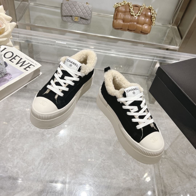 Ch**el sport shoes